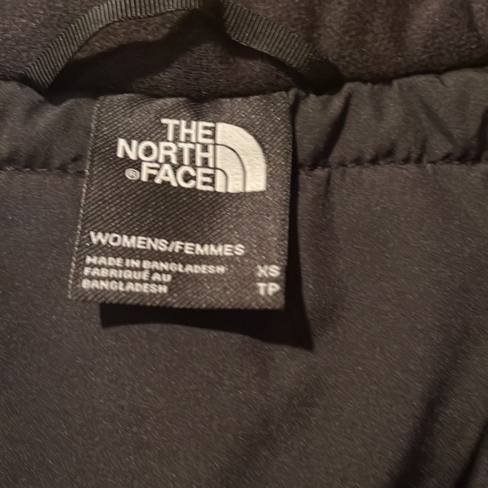 NWT The North Face City Breeze Insulated Parka in Black - Picture 8 of 10